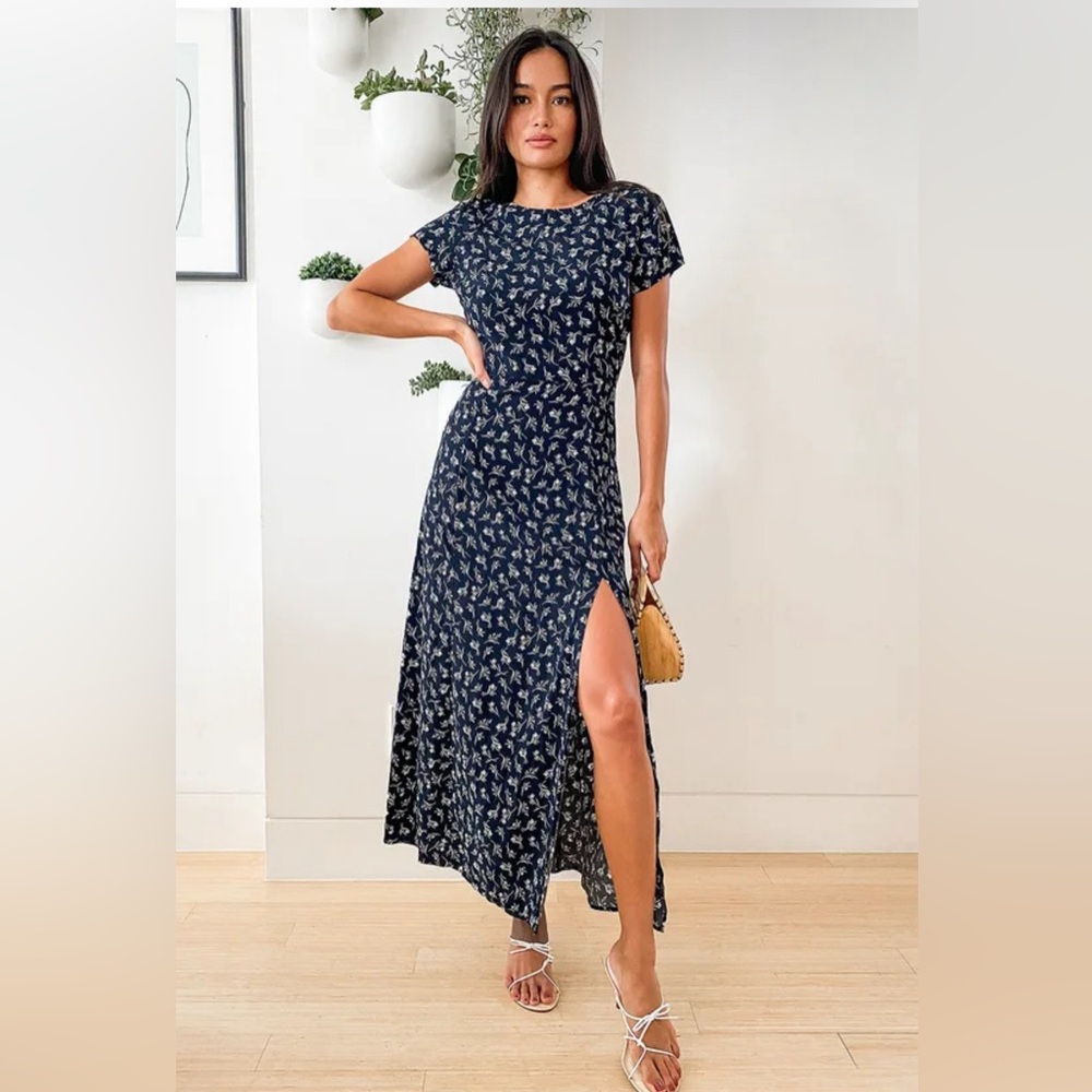 NWT blue and white flowy dress